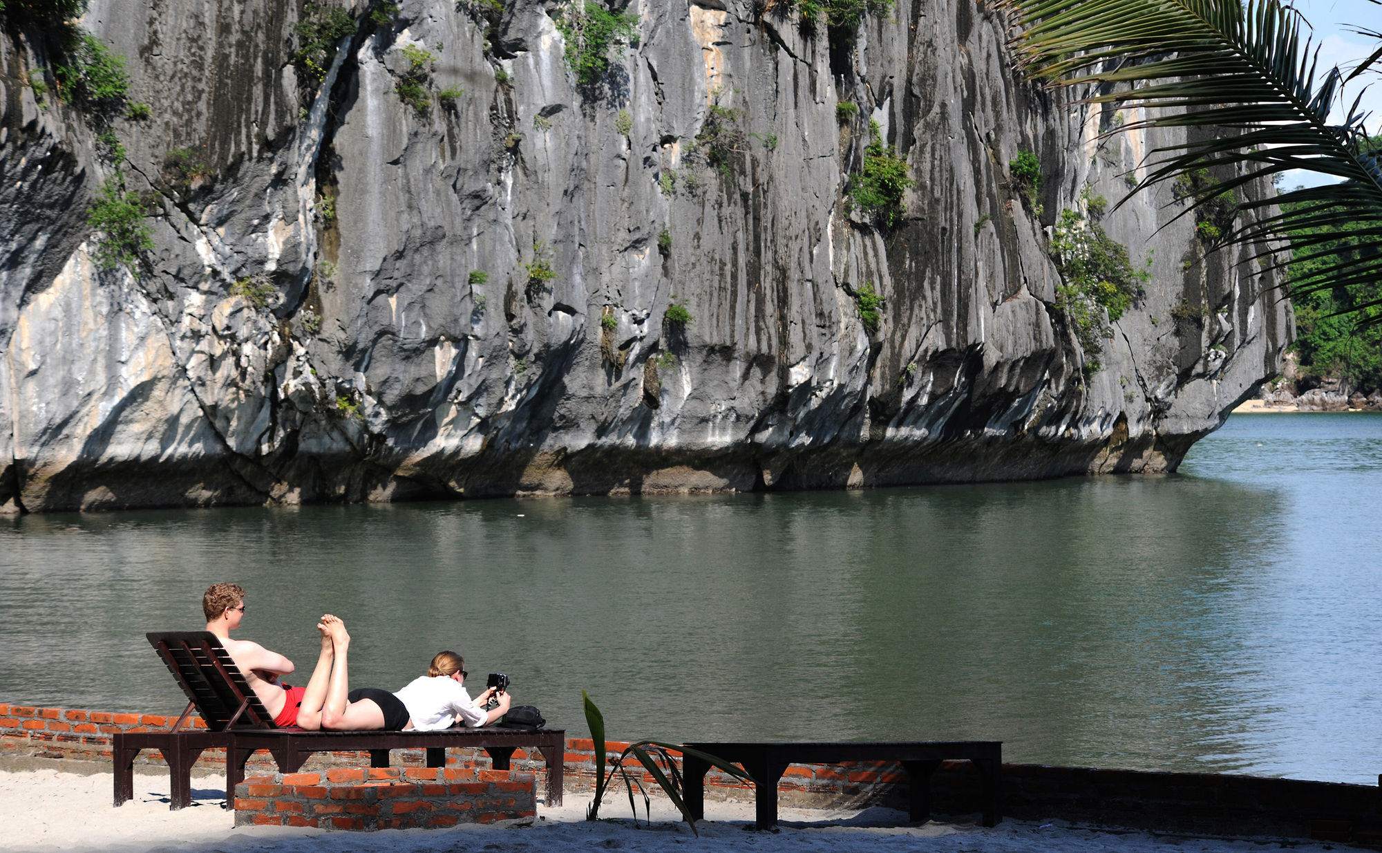 Cat Ba Sandy Beach Resort Dong Khe Sau Esterno foto