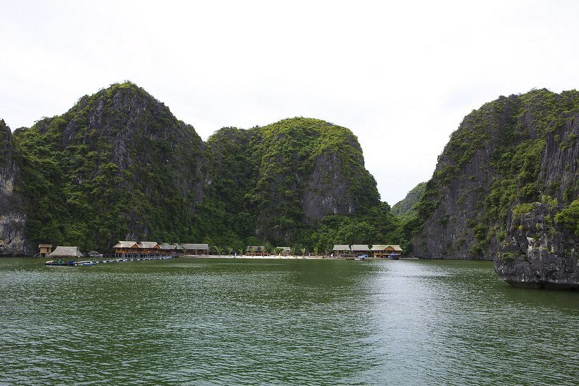 Cat Ba Sandy Beach Resort Dong Khe Sau Esterno foto